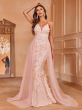 Floral-Accented Tulle Gown with Train - Elonnashop