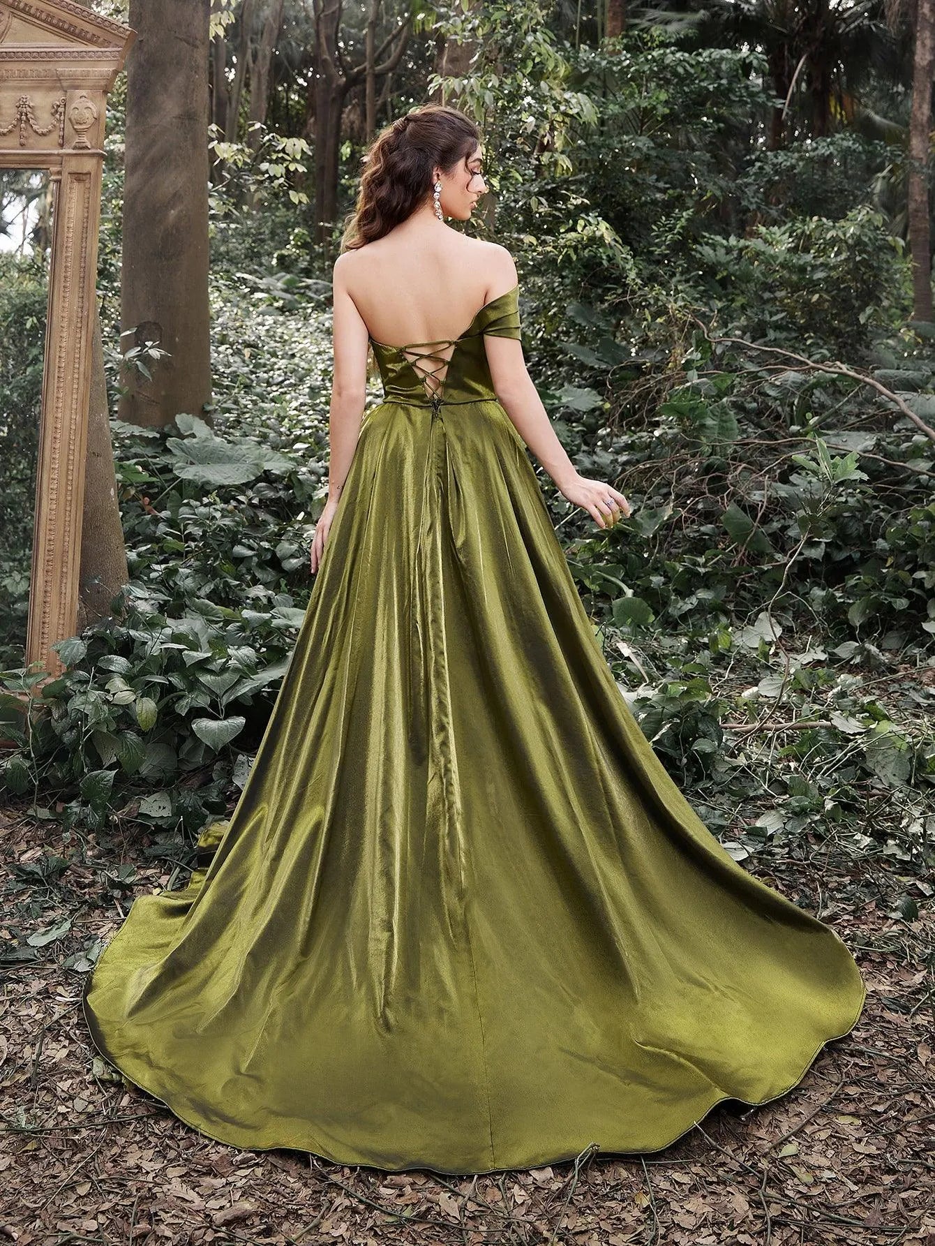 Gorgeous Ruched Bodice Lace Up Back Maxi Satin Ball Dress - Elonnashop