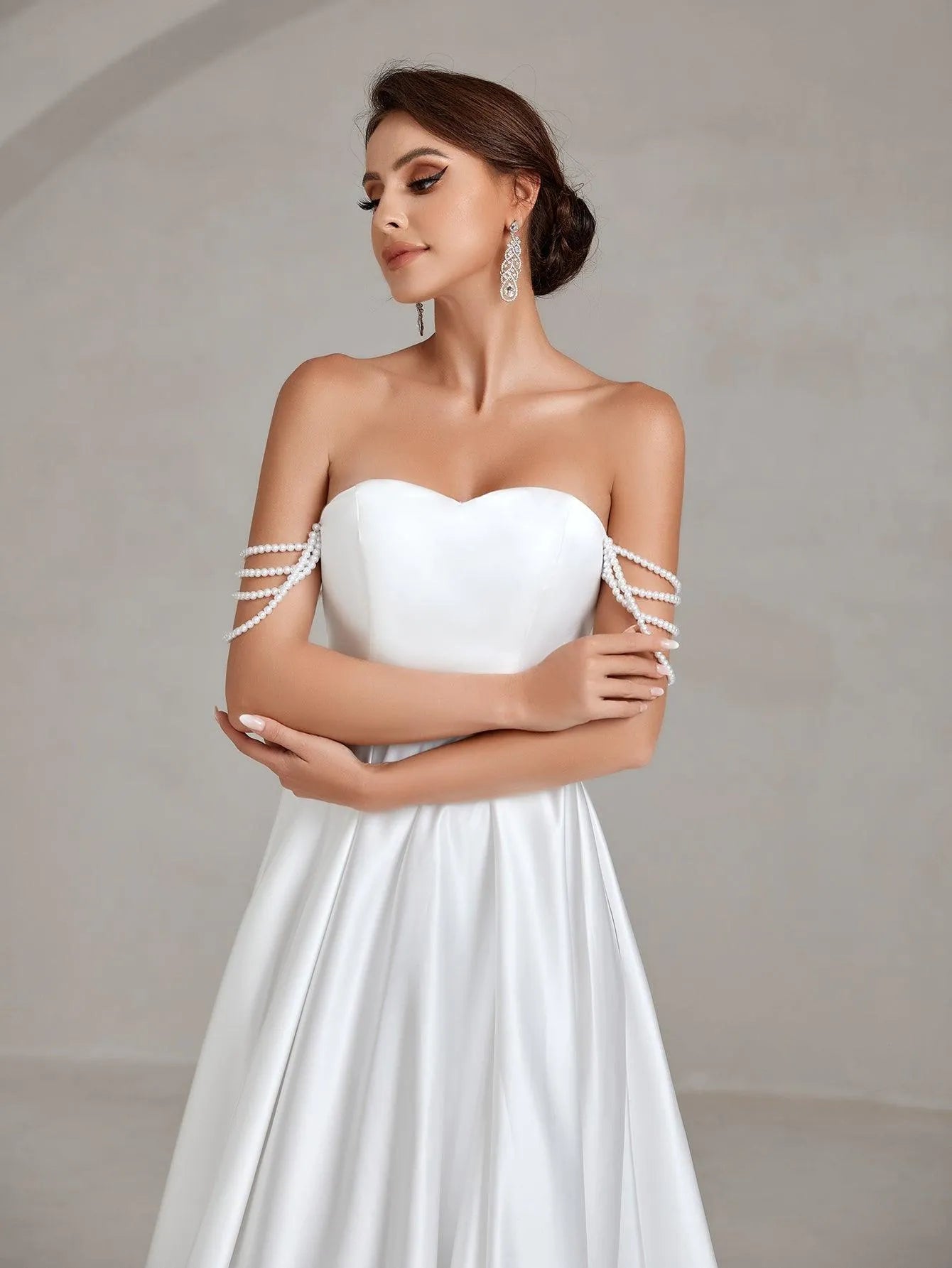 Chain Detail Satin Tube Wedding Dress - Elonnashop