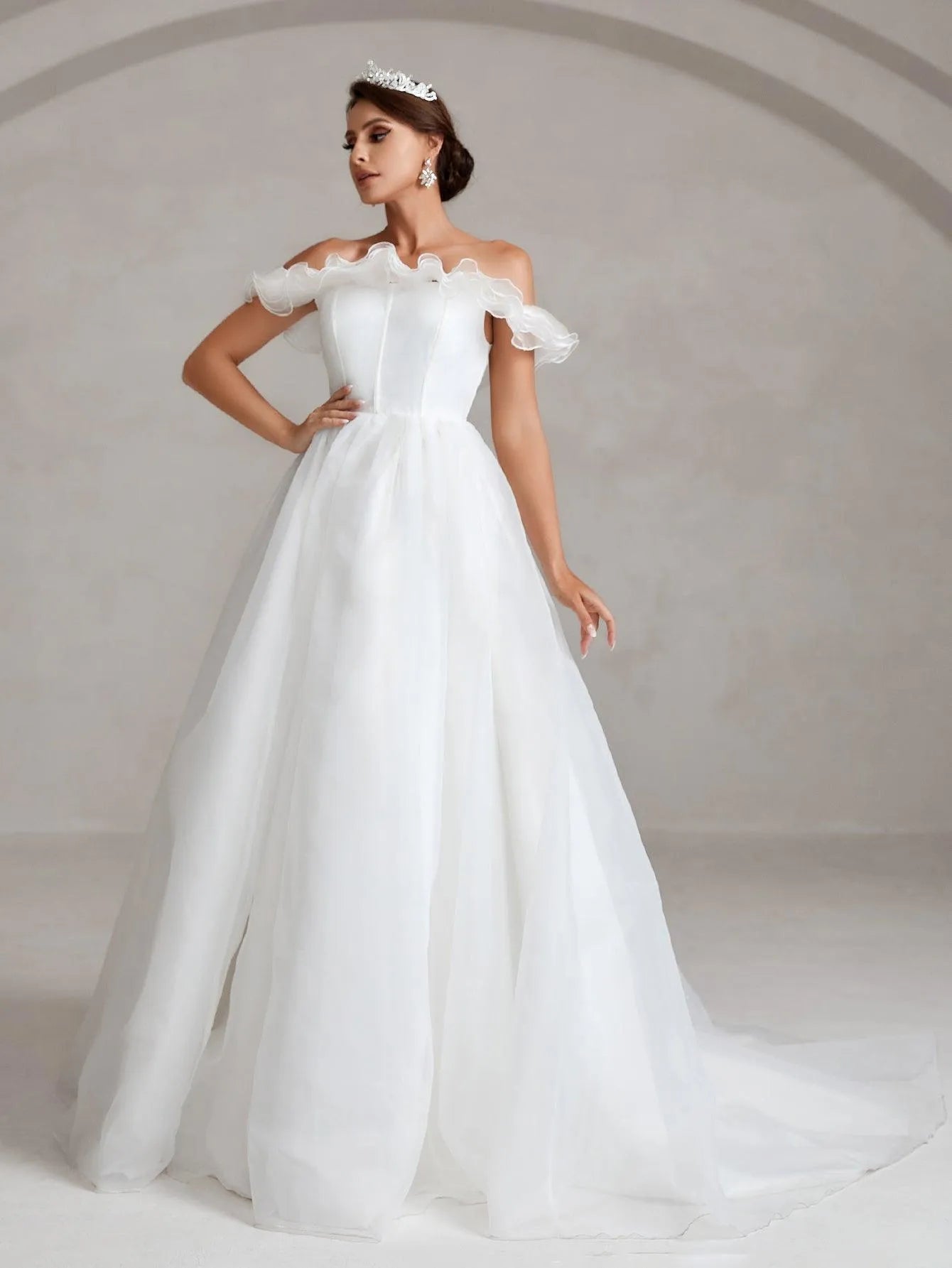 Off Shoulder Satin Bodice Contrast Organza Wedding Dress - Elonnashop