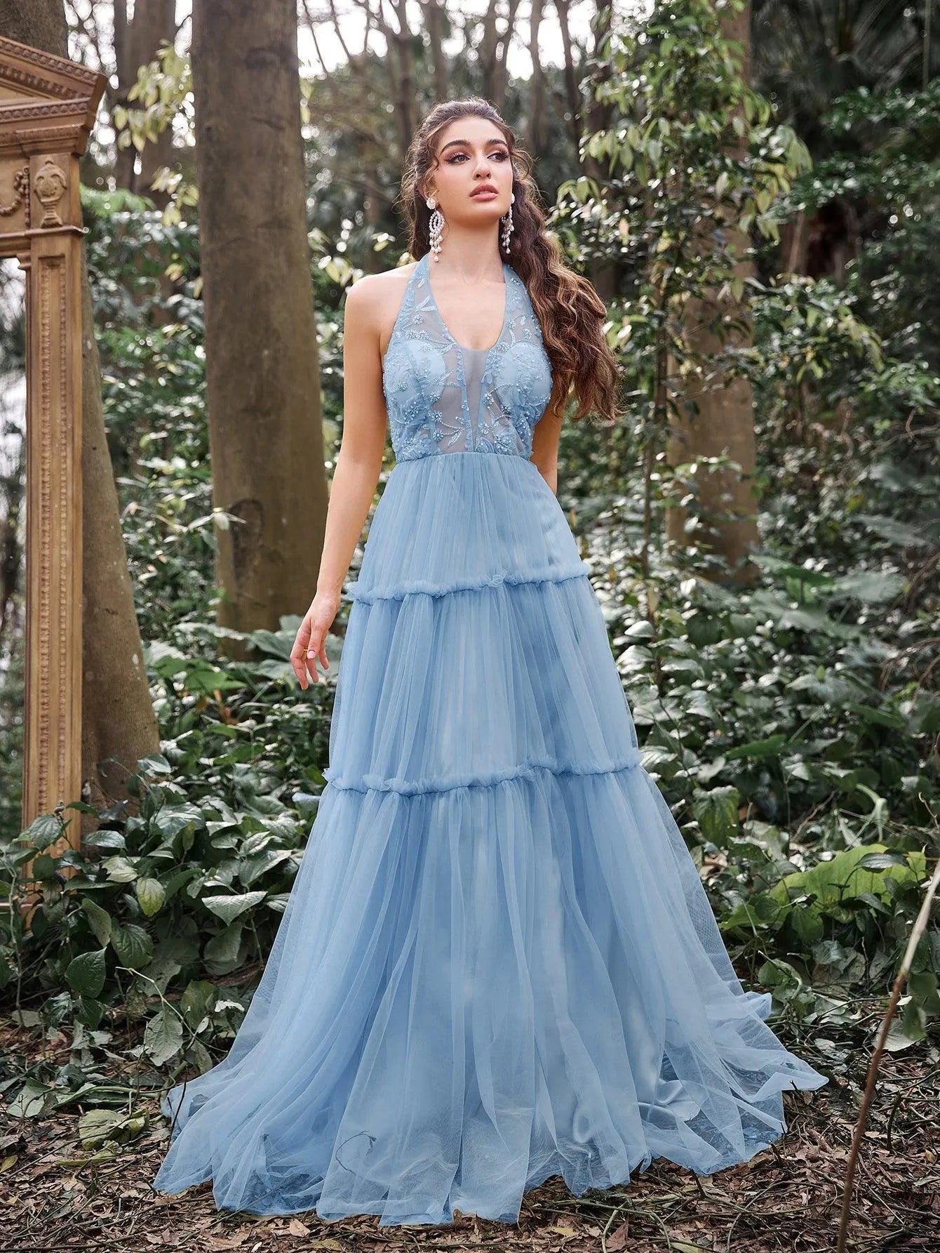 Gorgeous Applique Detail Halter Neck Tiered Tulle Prom Dress - Elonnashop