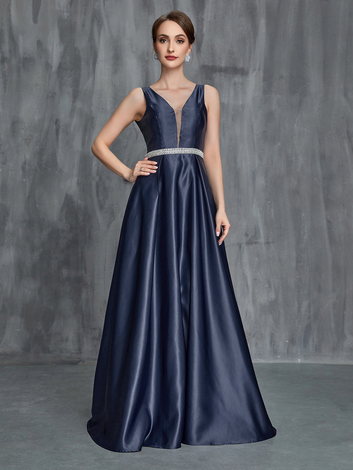 Damen-Formelles Kleid aus Satin mit rückenfreiem Strassbund 