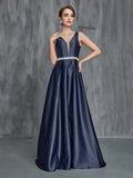 Damen-Formelles Kleid aus Satin mit rückenfreiem Strassbund 