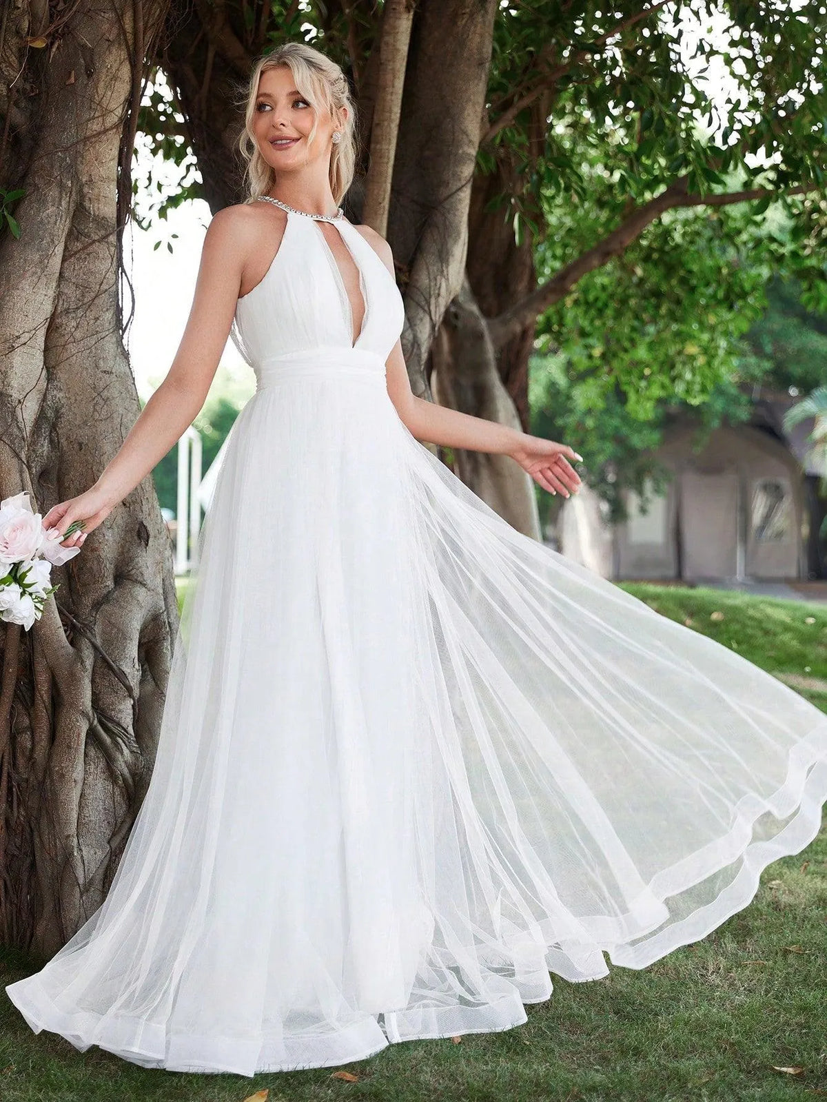 Halter Neck Cut Out Front Mesh Wedding Dress - Elonnashop