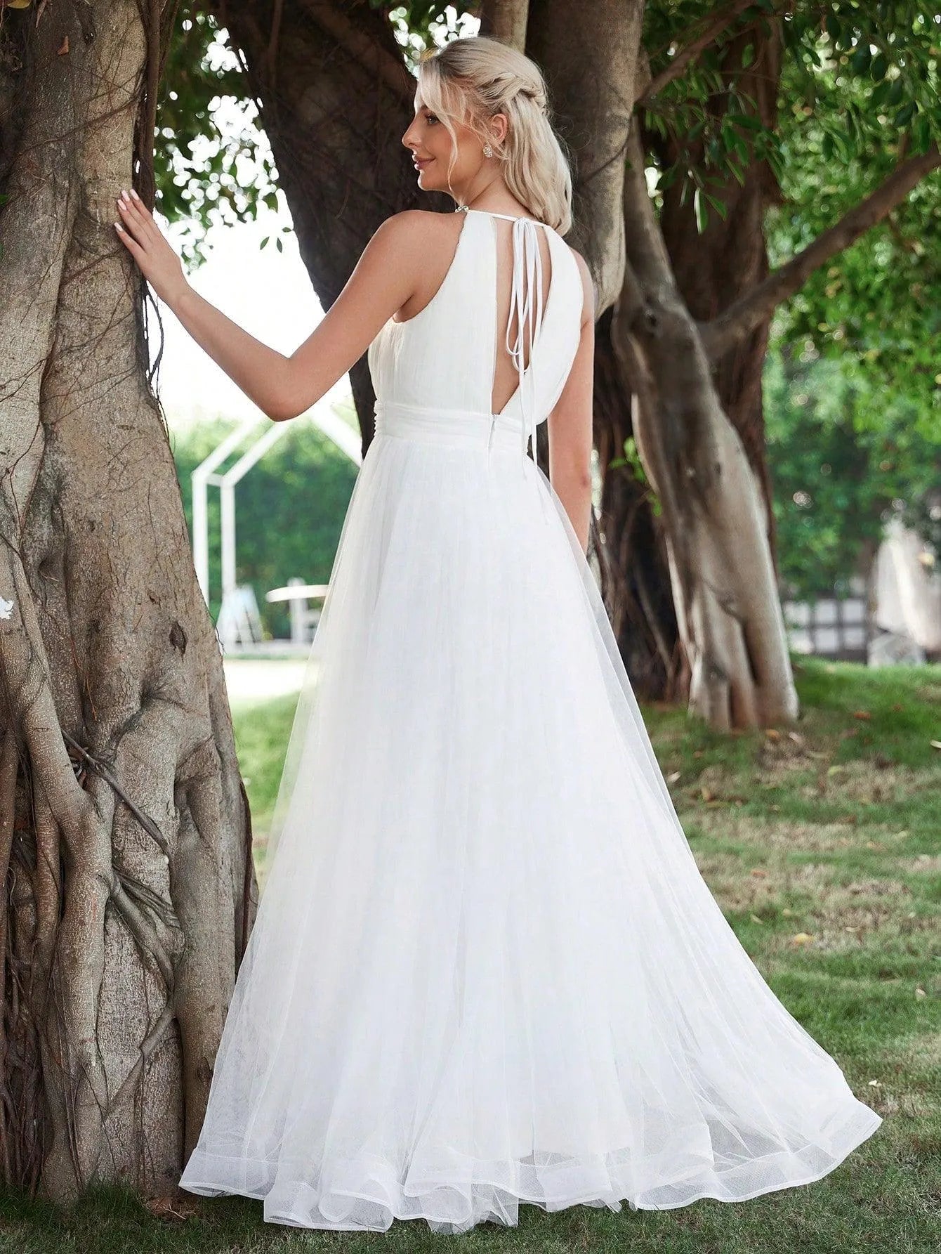 Halter Neck Cut Out Front Mesh Wedding Dress - Elonnashop