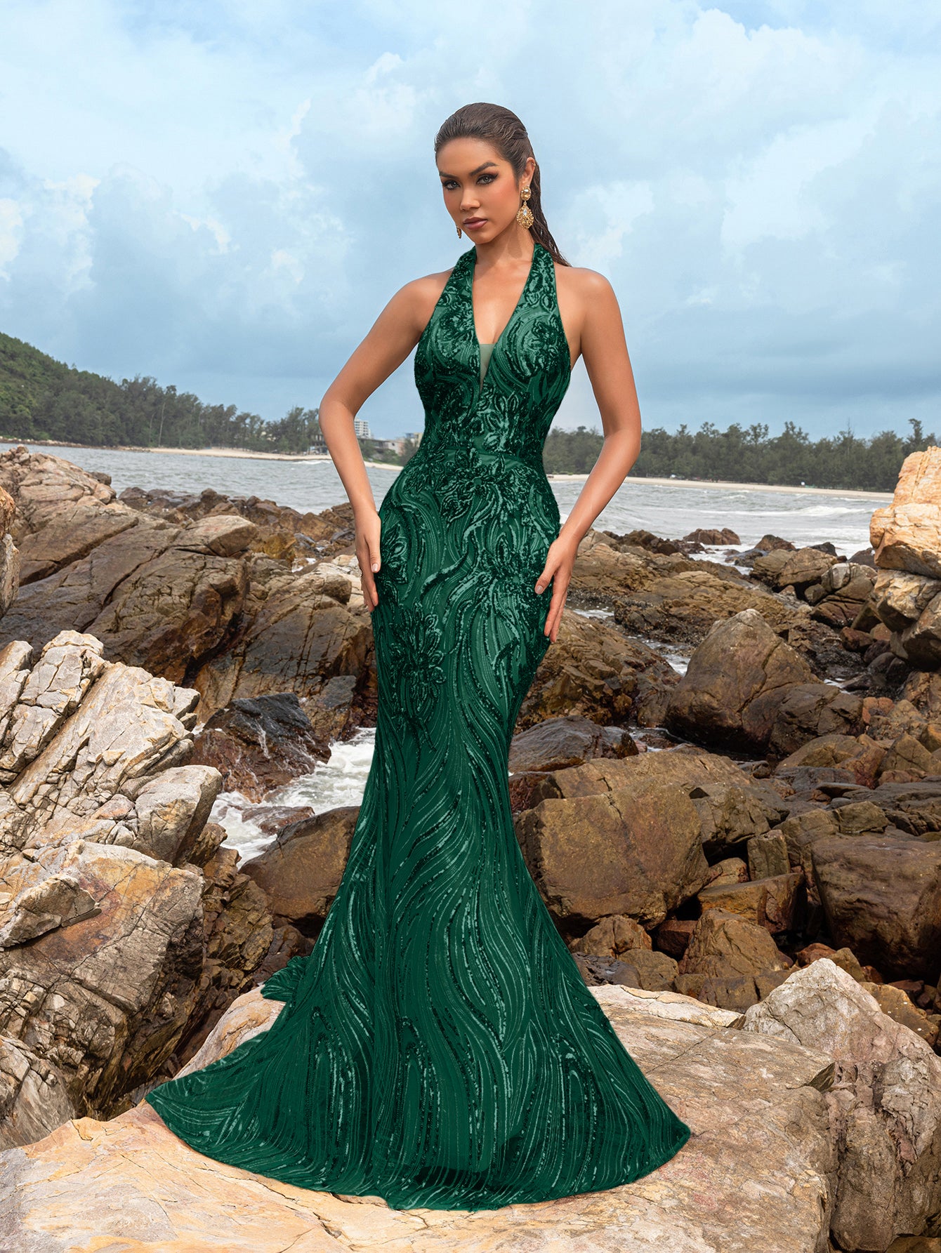 Halter Neck Backless Sequin Mermaid Dresses