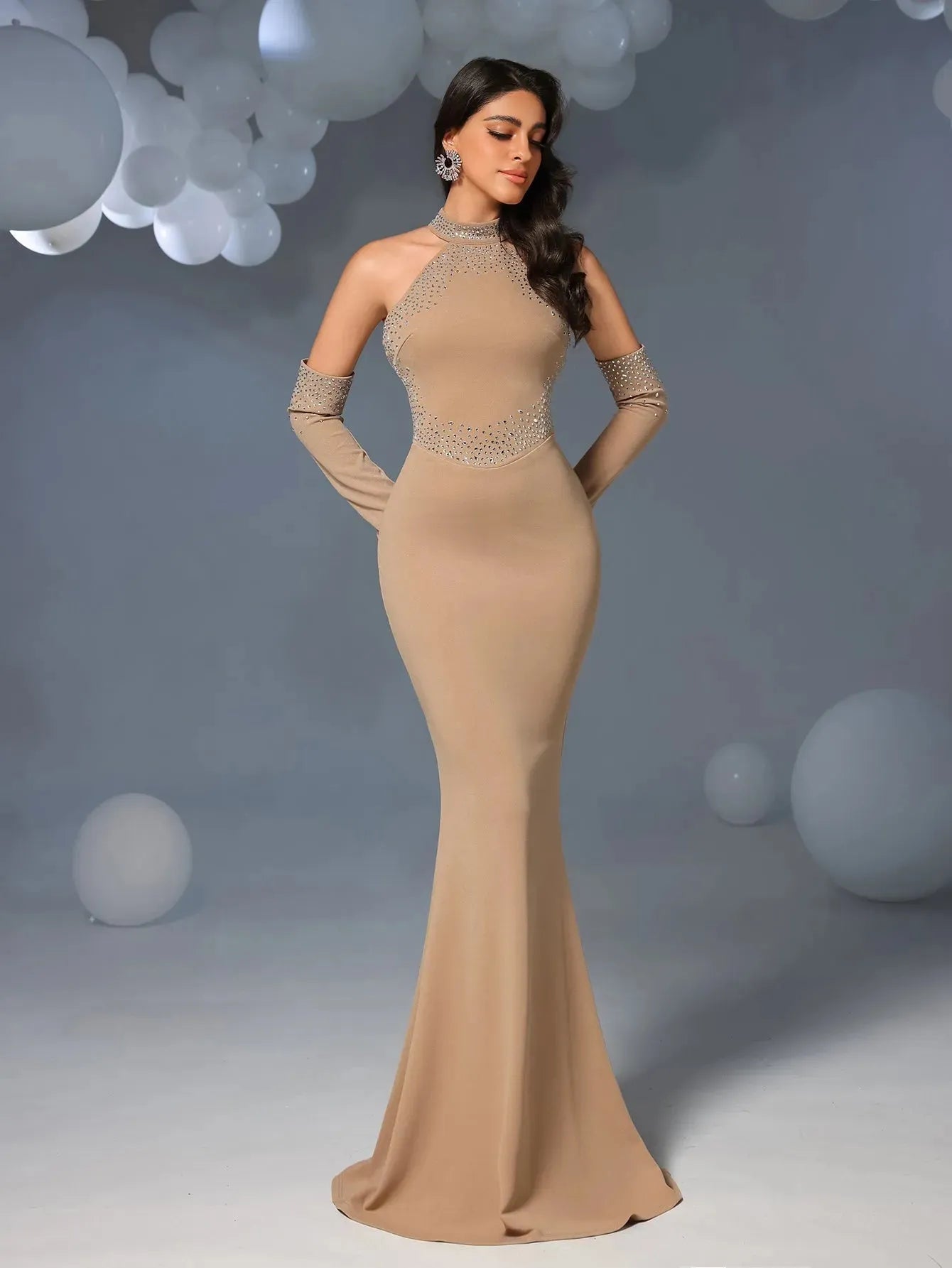 Elegant Rhinestone Detail Halter Neck Mermaid Hem Evening Dress