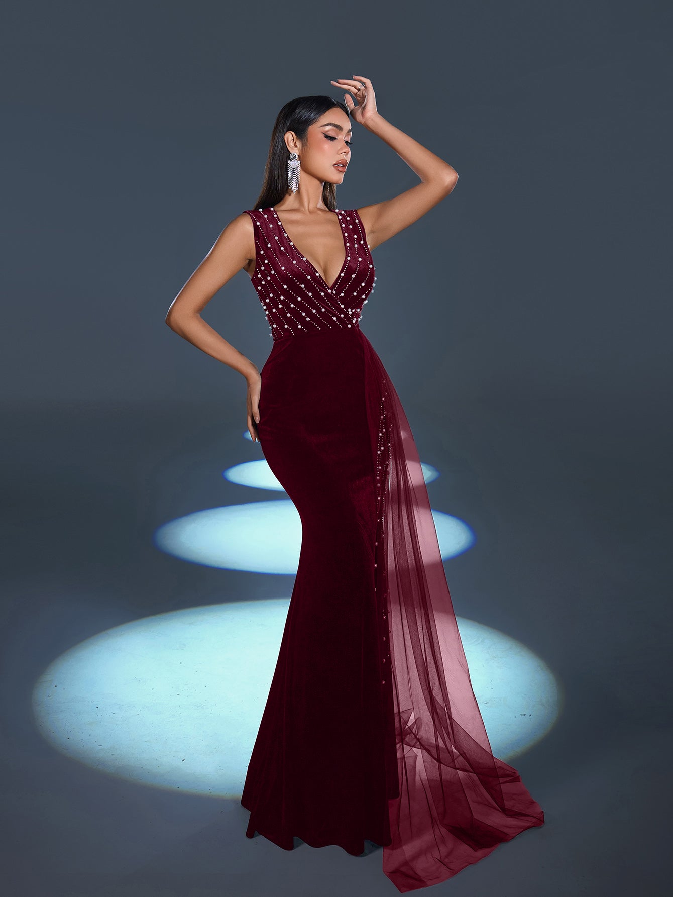 Gorgous Pearl Embellished Sleeveless Mermaid Hem Velvet Evening Dress