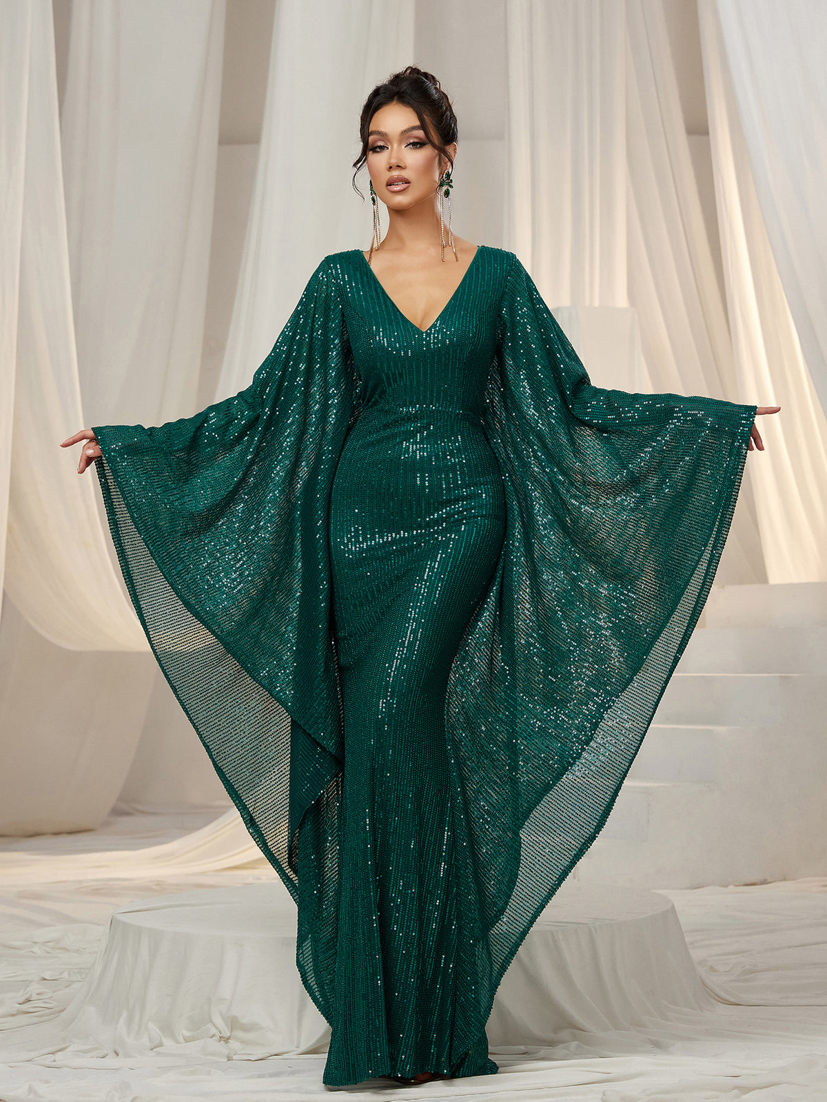 Elegant Plunging Neck Batwing Sleeves Mermaid Hem Sequin Formal Party Dress