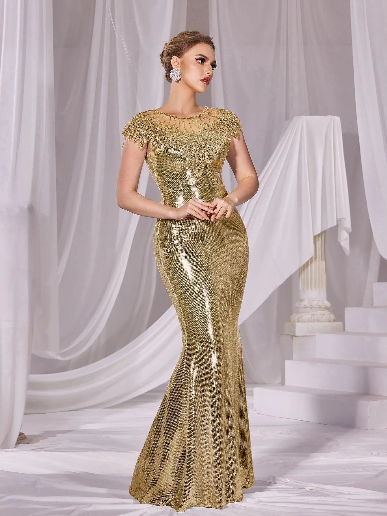 Round Neck Mermaid Hem Sequin Evening Dress - Elonnashop