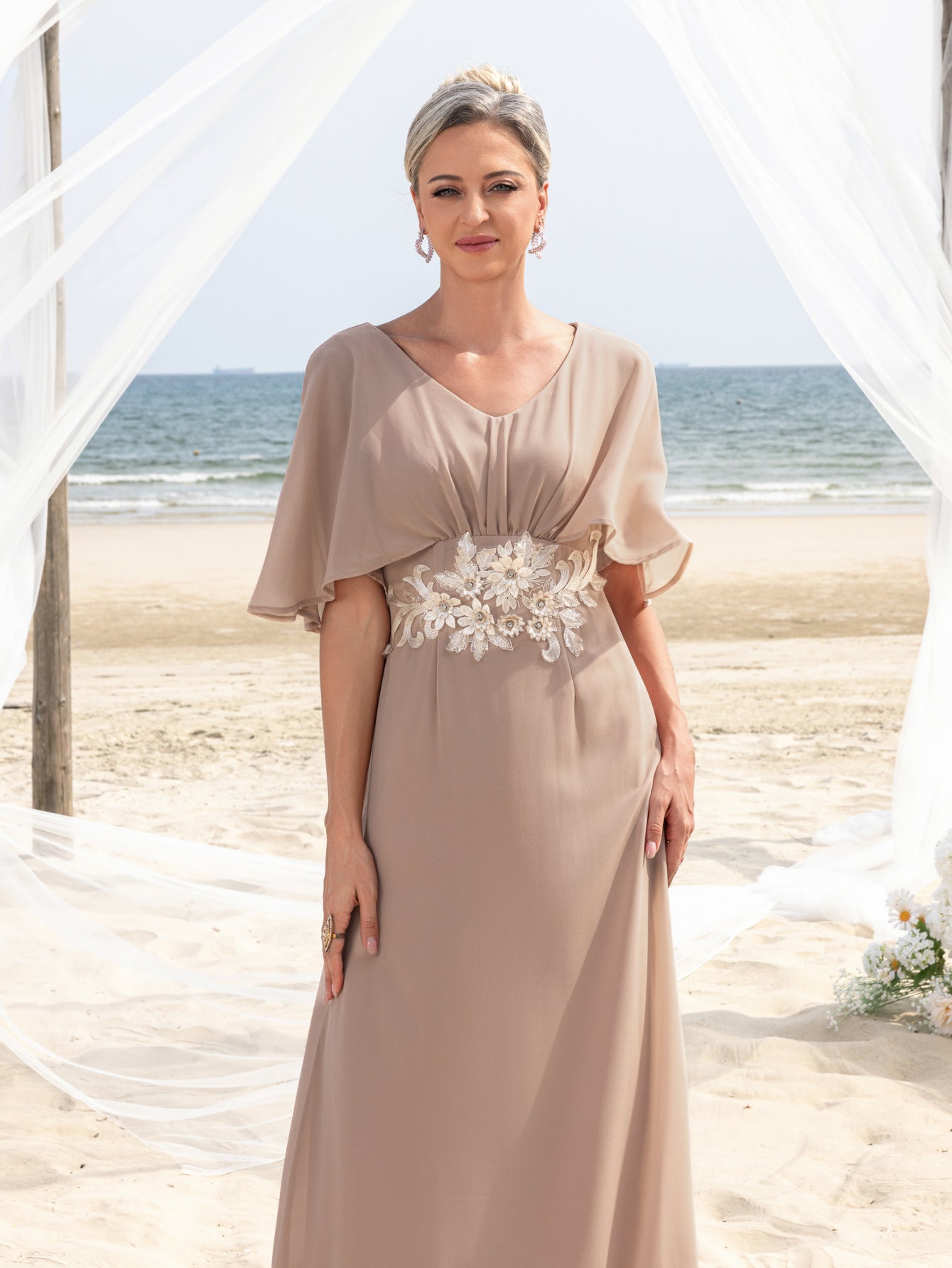 Womens' Applique Detail V Neck Chiffon Formal Dress