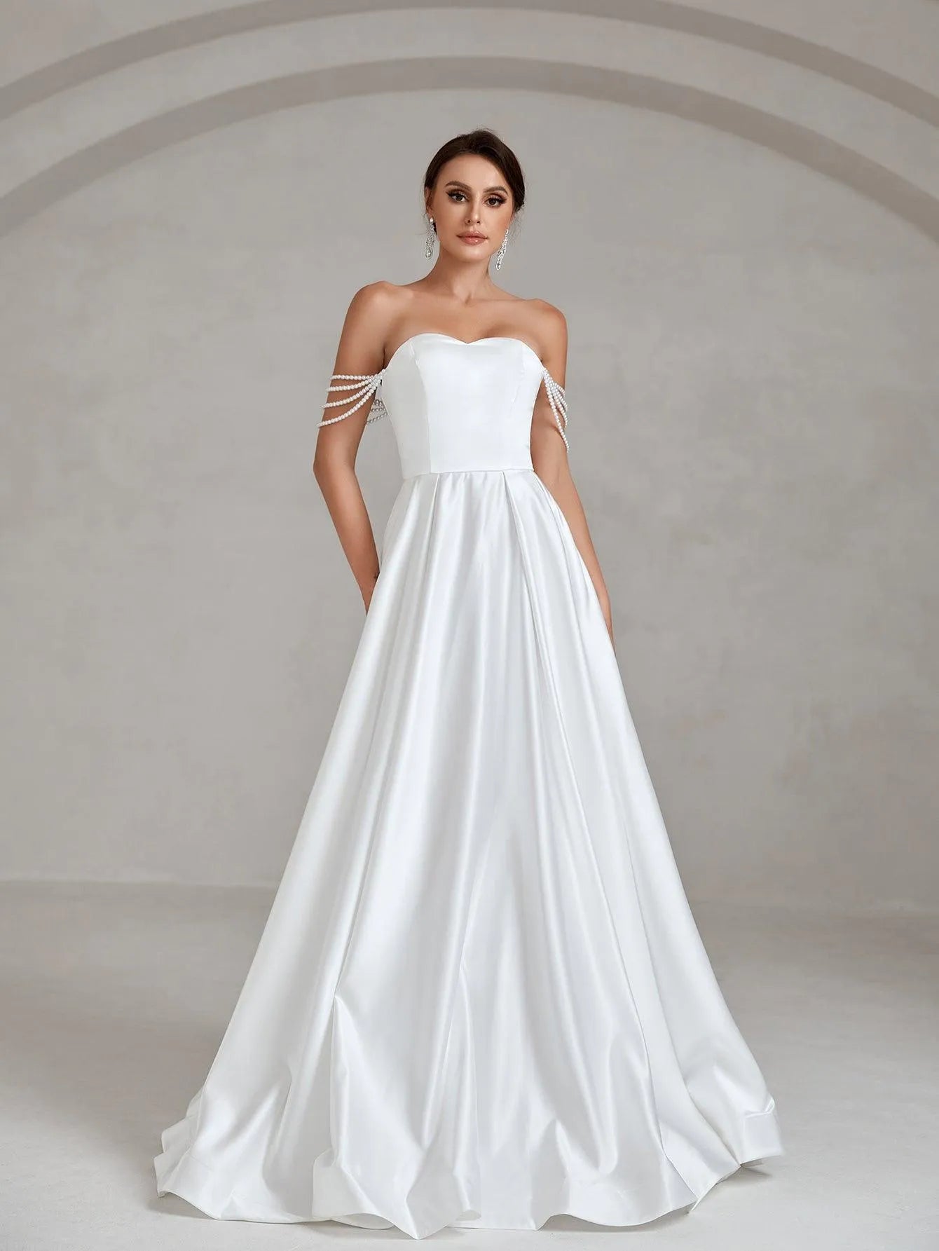 Chain Detail Satin Tube Wedding Dress - Elonnashop