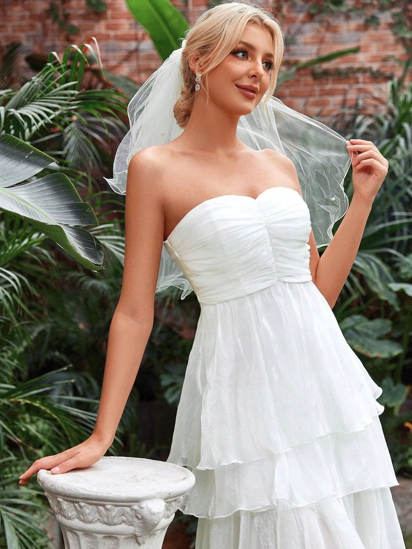Ruched Bust Layer Hem Chiffon Tube Wedding Dress White / L Ruched Bust Layer Hem Chiffon Tube Wedding Dress White / L