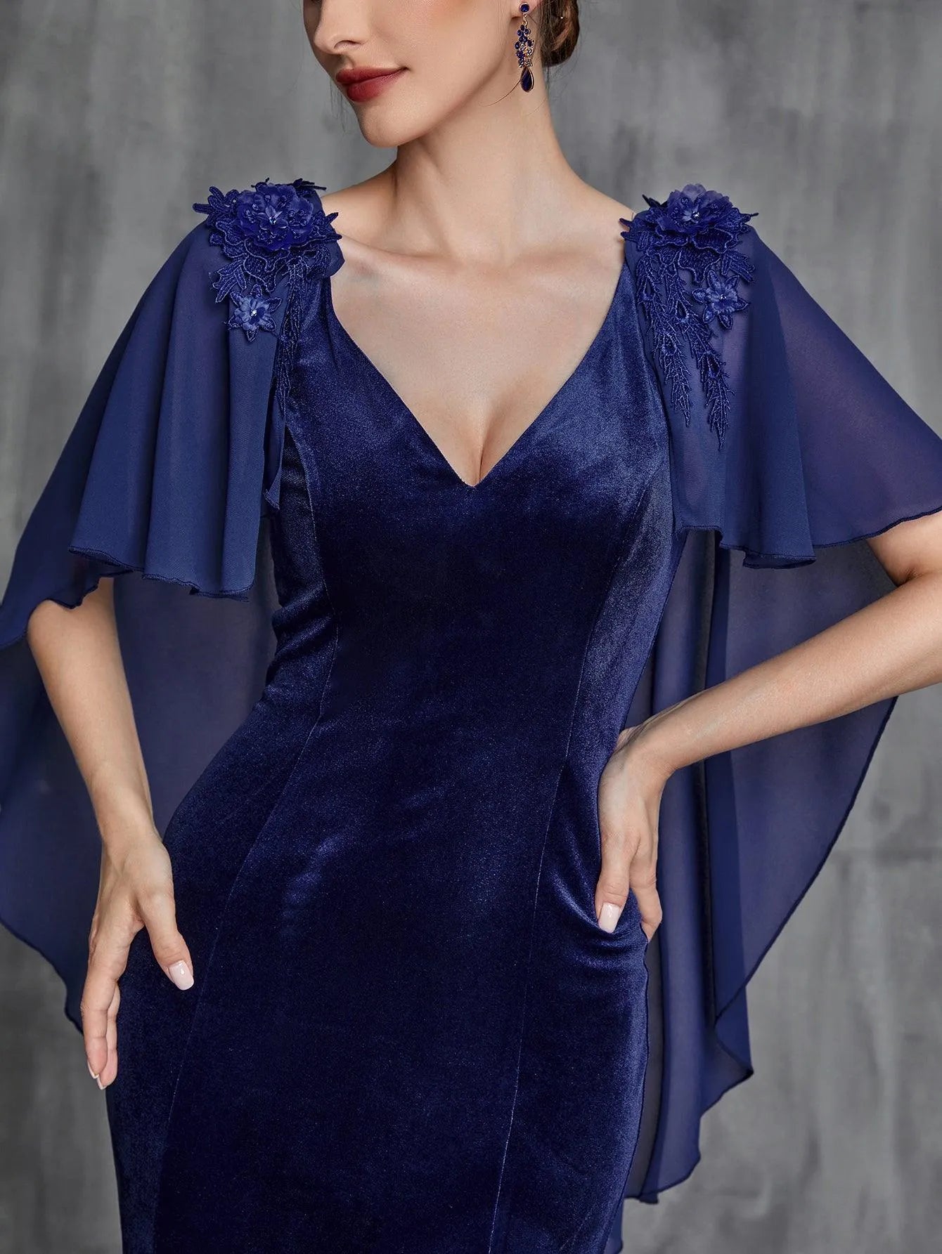 Womens' Applique Detail Mermaid Hem Velvet Cape Dress - Elonnashop