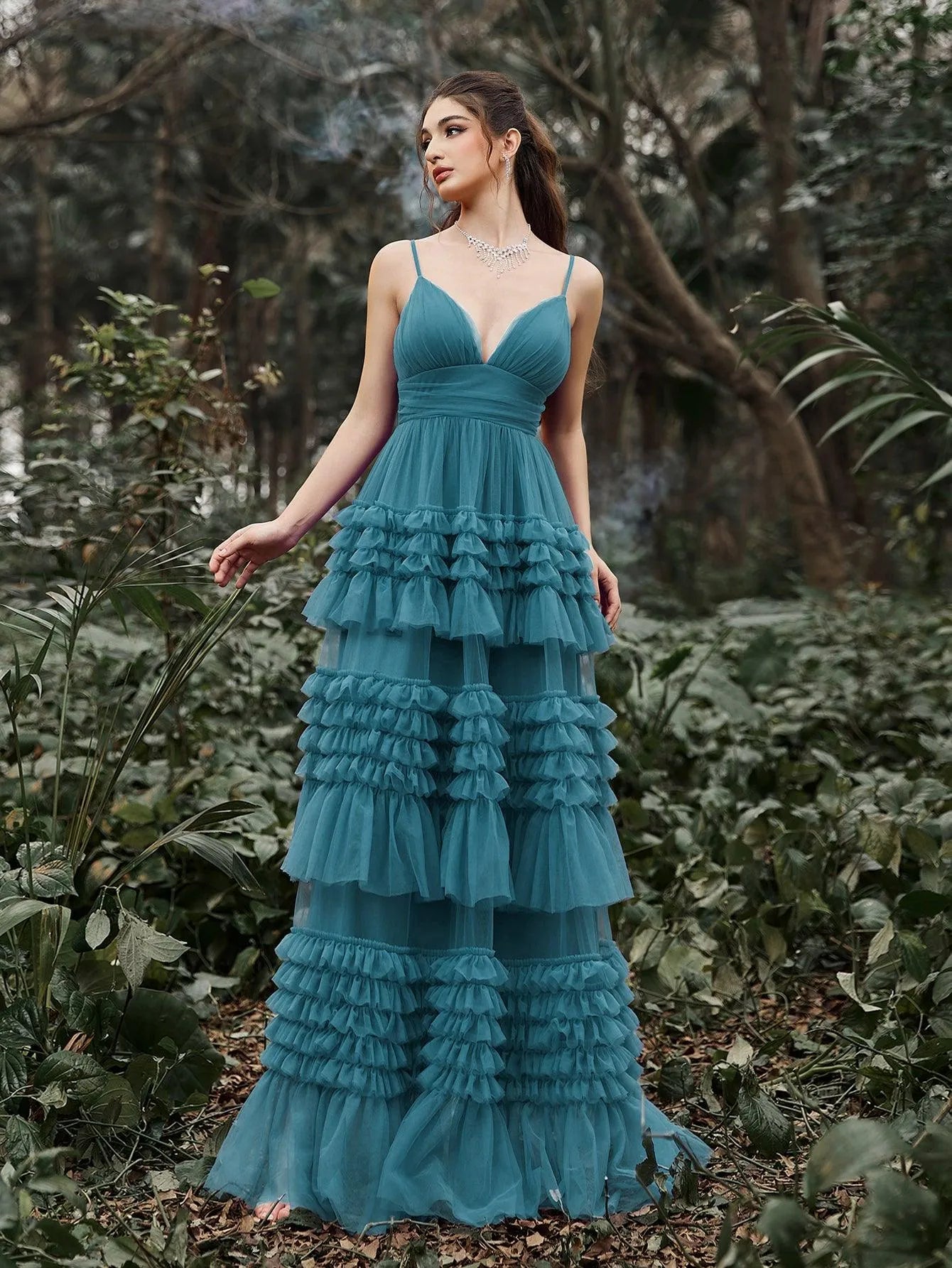 Gorgeous Plunging Neck Tiered Tulle Slip Prom Dress - Elonnashop