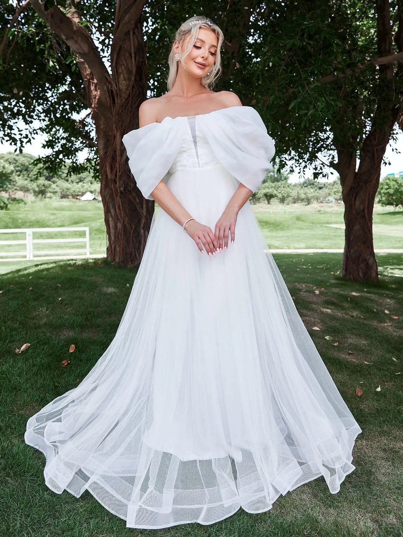 Floral Applique Off Shoulder Mesh Wedding Dress – Elonnashop Floral Applique Off Shoulder Mesh Wedding Dress – Elonnashop