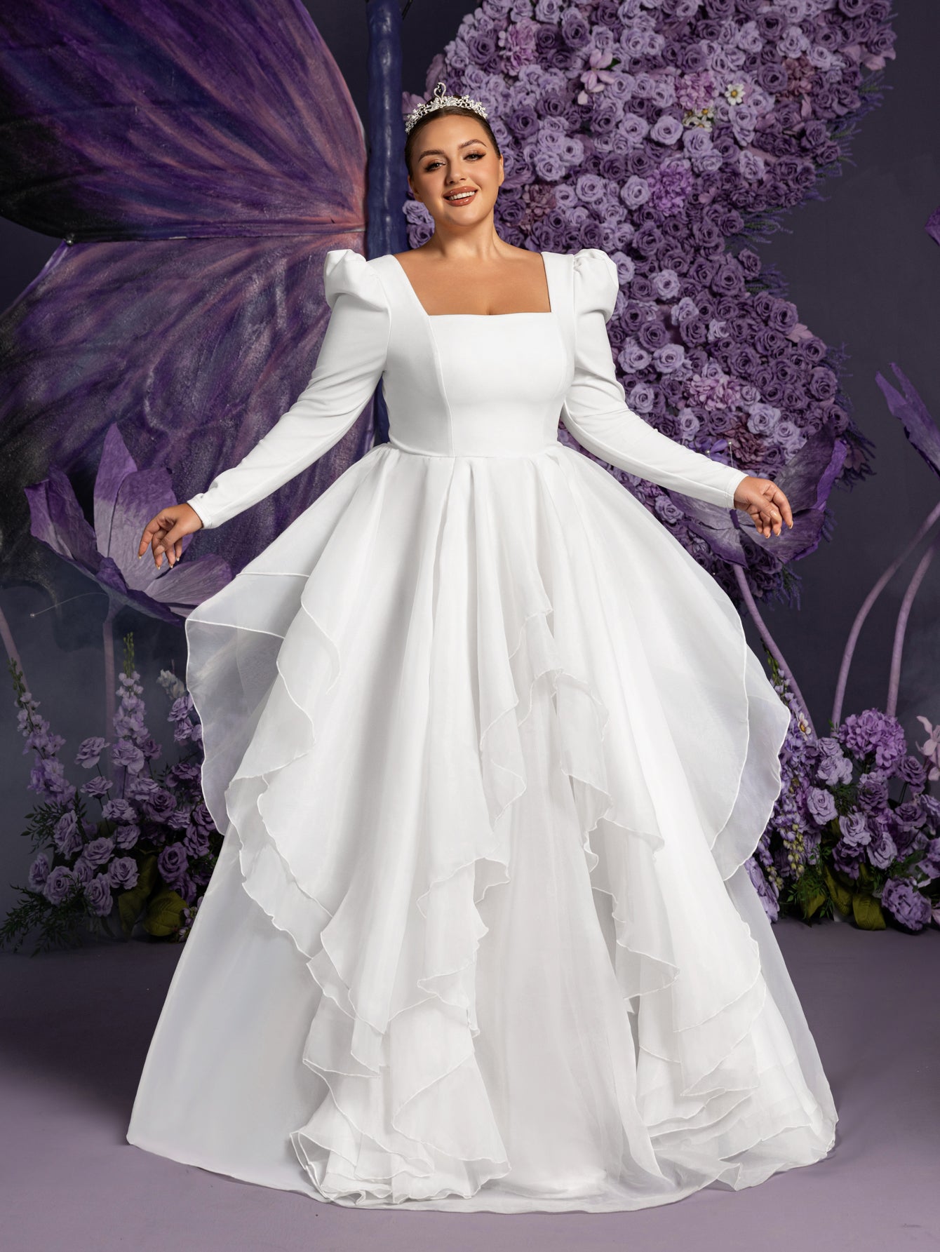 Elegant Square Collar Layered Ruffle Hem Wedding Dress