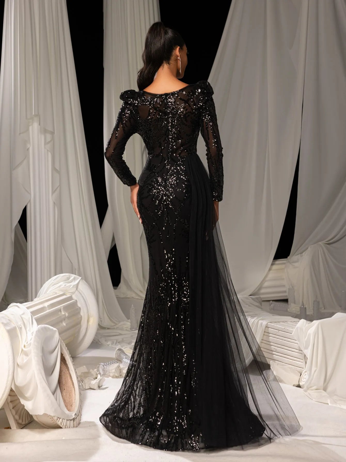 Gorgeous Graphic Sequin Sheer Overlay Mermaid Hem Evening Dress