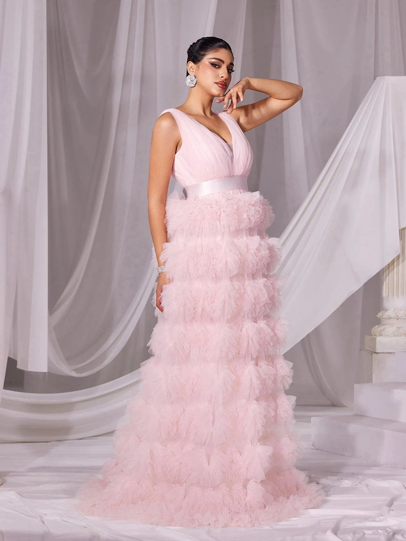 Plunging Neck Ruffle Layered Hem Cake Prom Dress - Elonnashop