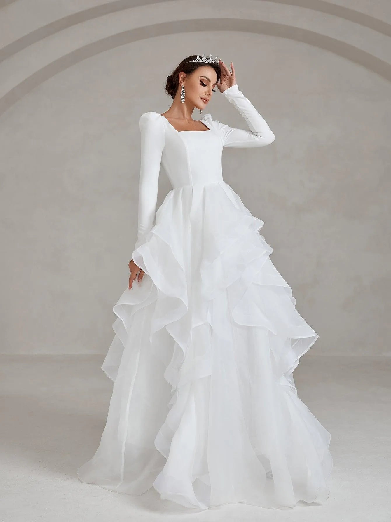 Elegant Square Collar Layered Ruffle Hem Wedding Dress - Elonnashop