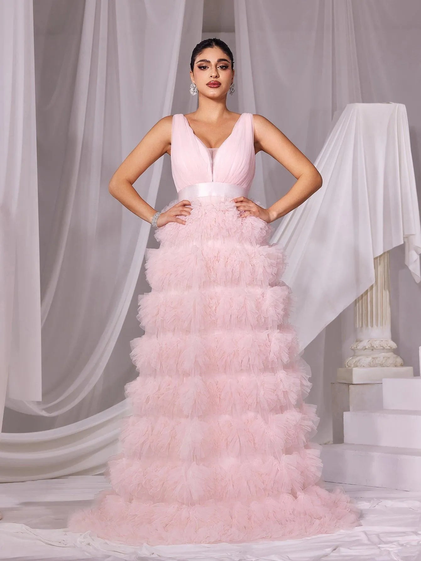 Plunging Neck Ruffle Layered Hem Cake Prom Dress - Elonnashop