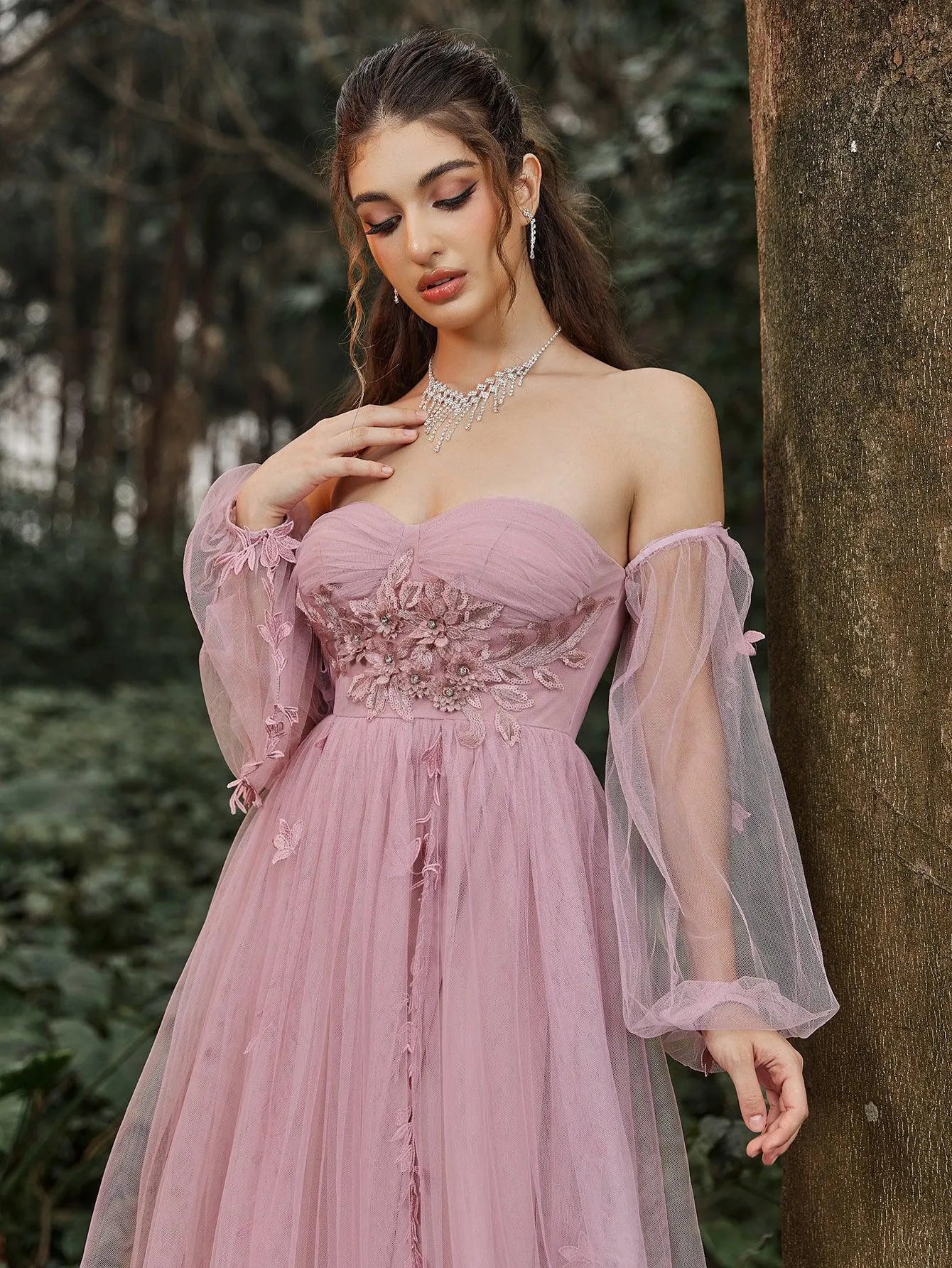 Gorgeous Off Shoulder Lantern Sleeves Floral Applique Detail Prom Dress - Elonnashop