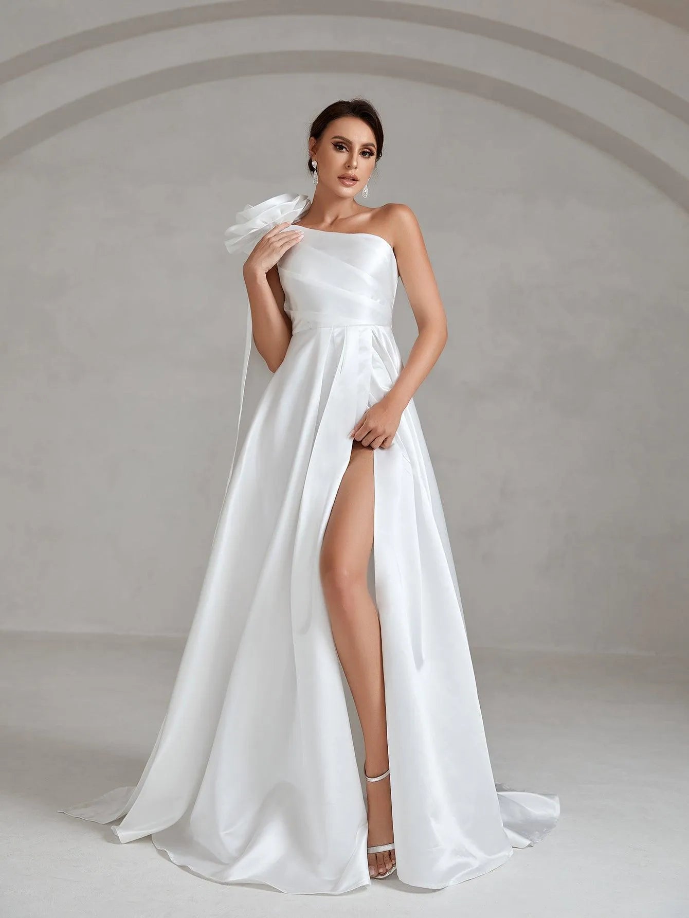 Stereo Flower One Shoulder Split Satin Wedding Dress - Elonnashop