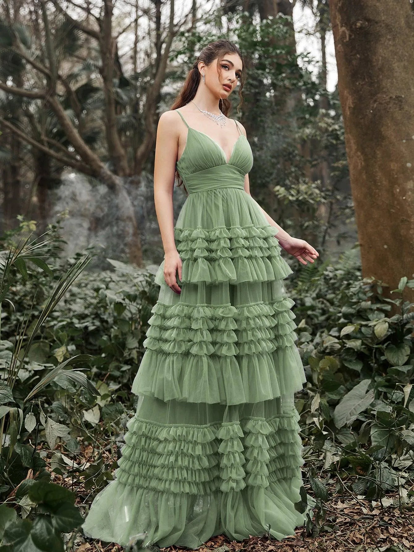 Gorgeous Plunging Neck Tiered Tulle Slip Prom Dress - Elonnashop