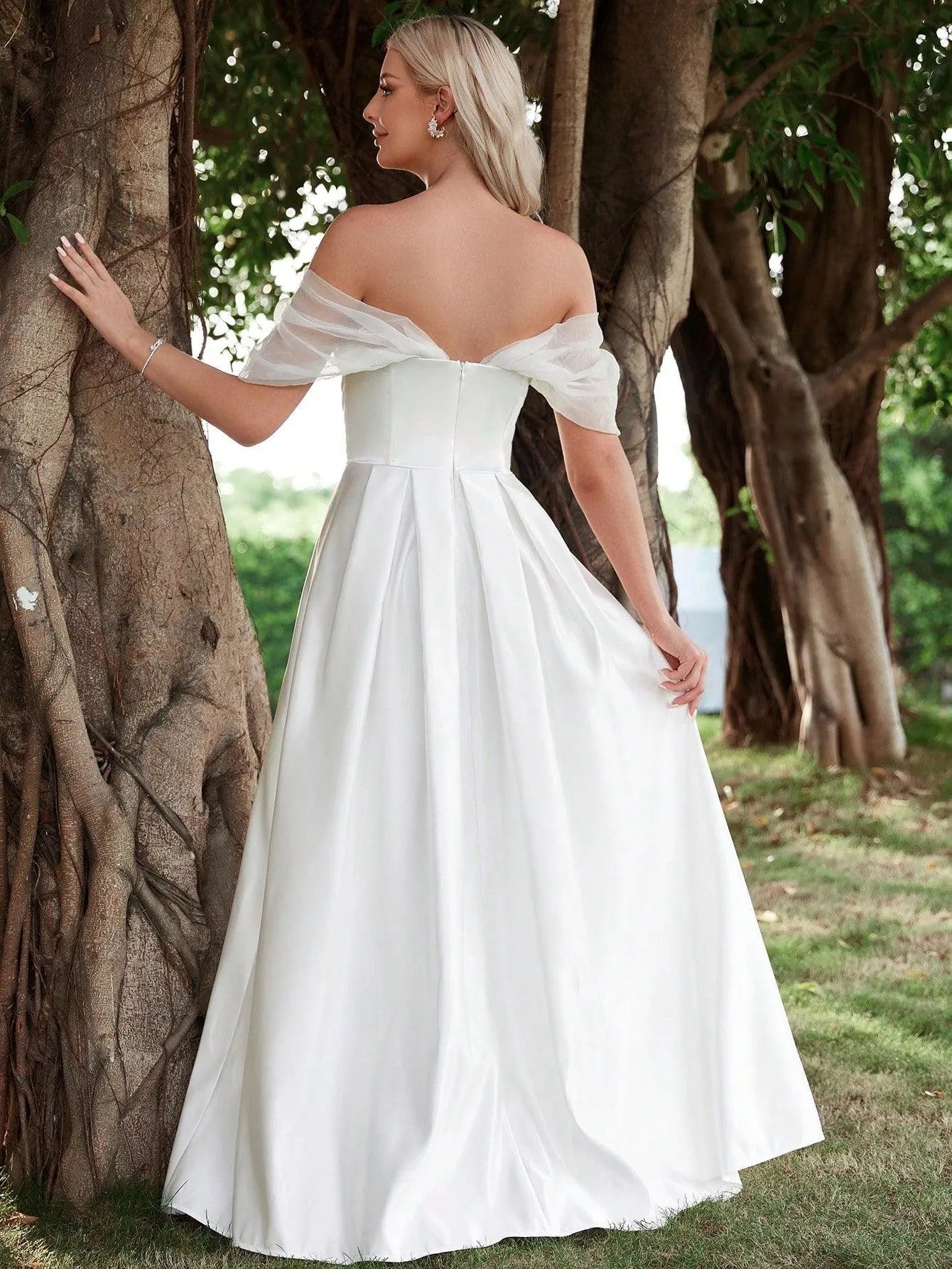 Off Shoulder Ruched Bust Satin Wedding Dress - Elonnashop