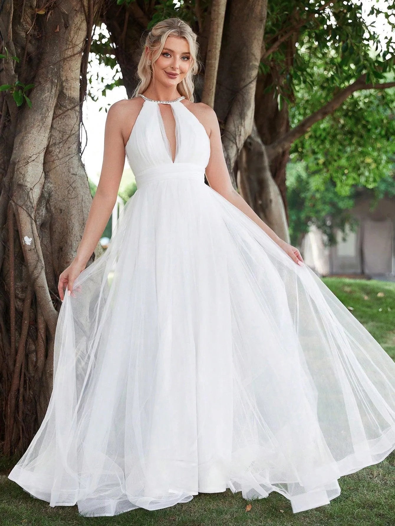 Halter Neck Cut Out Front Mesh Wedding Dress - Elonnashop