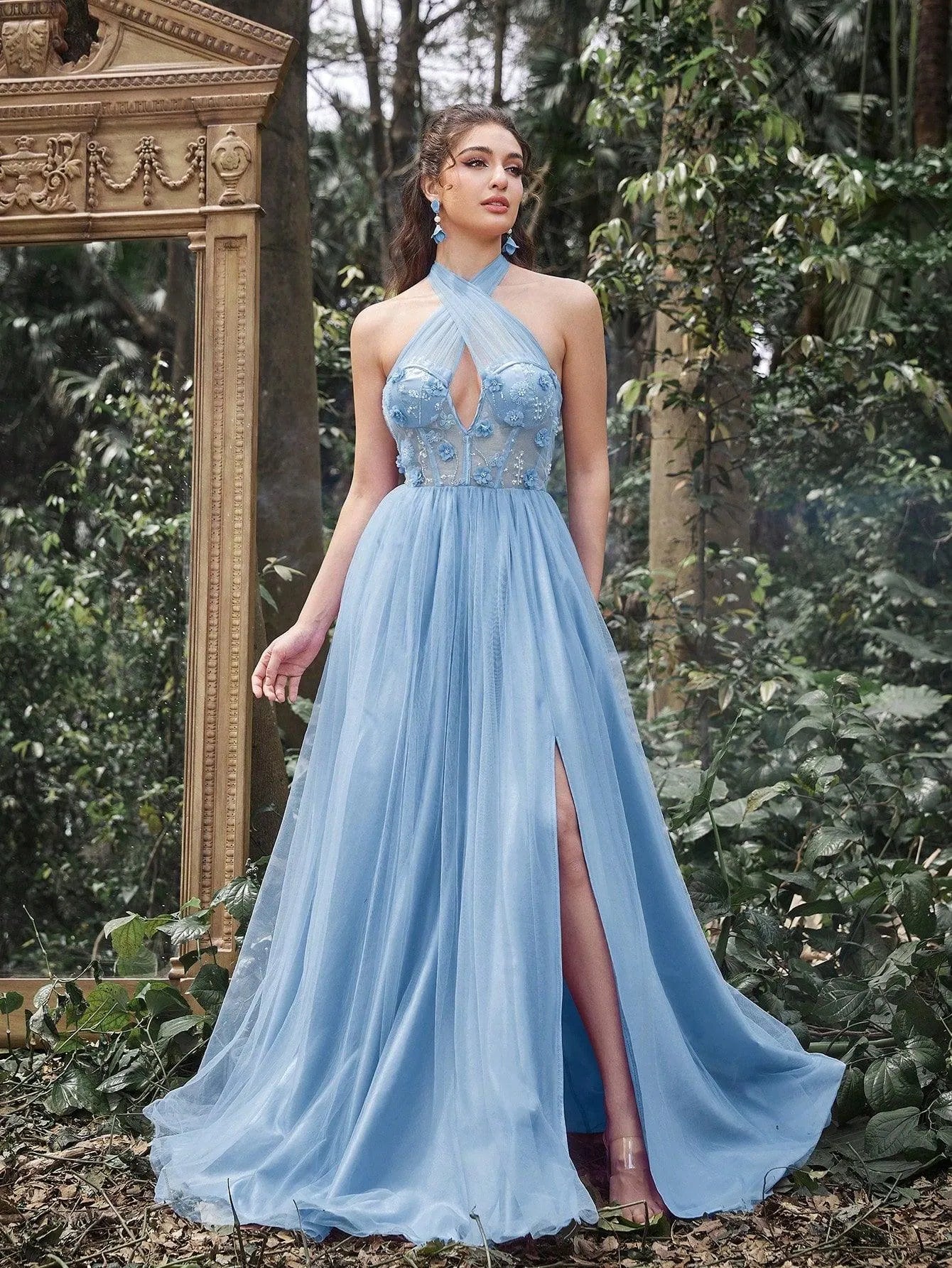 Gorgeous Halter Neck Applique Detail Bodice Lace-Up Back Prom Dress Elonnashop Gorgeous Halter Neck Applique Detail Bodice Lace-Up Back Prom Dress Elonnashop