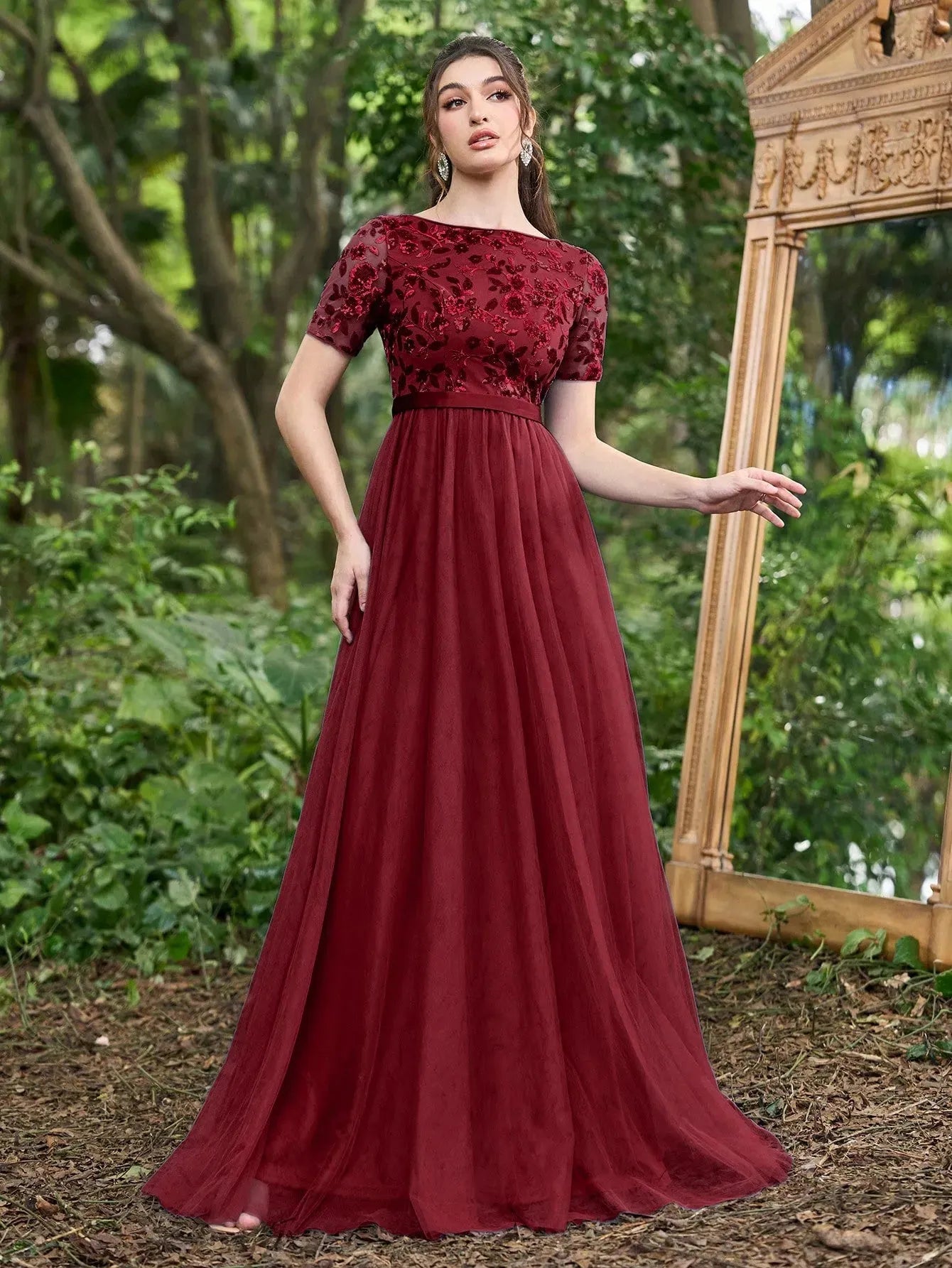 Elegant Sequin Bodice Contrast Mesh Hem Evening Dress – Elonnashop