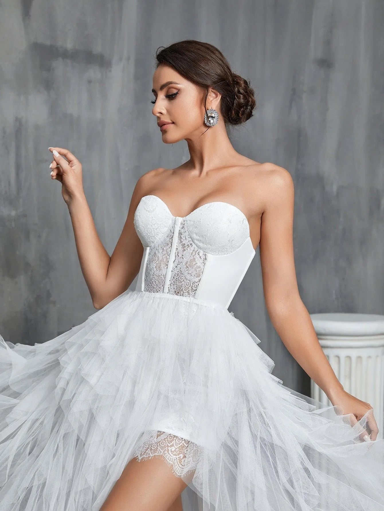 Lace Bodice Contrast Layered Mesh Hem Wedding Dress - Elonnashop