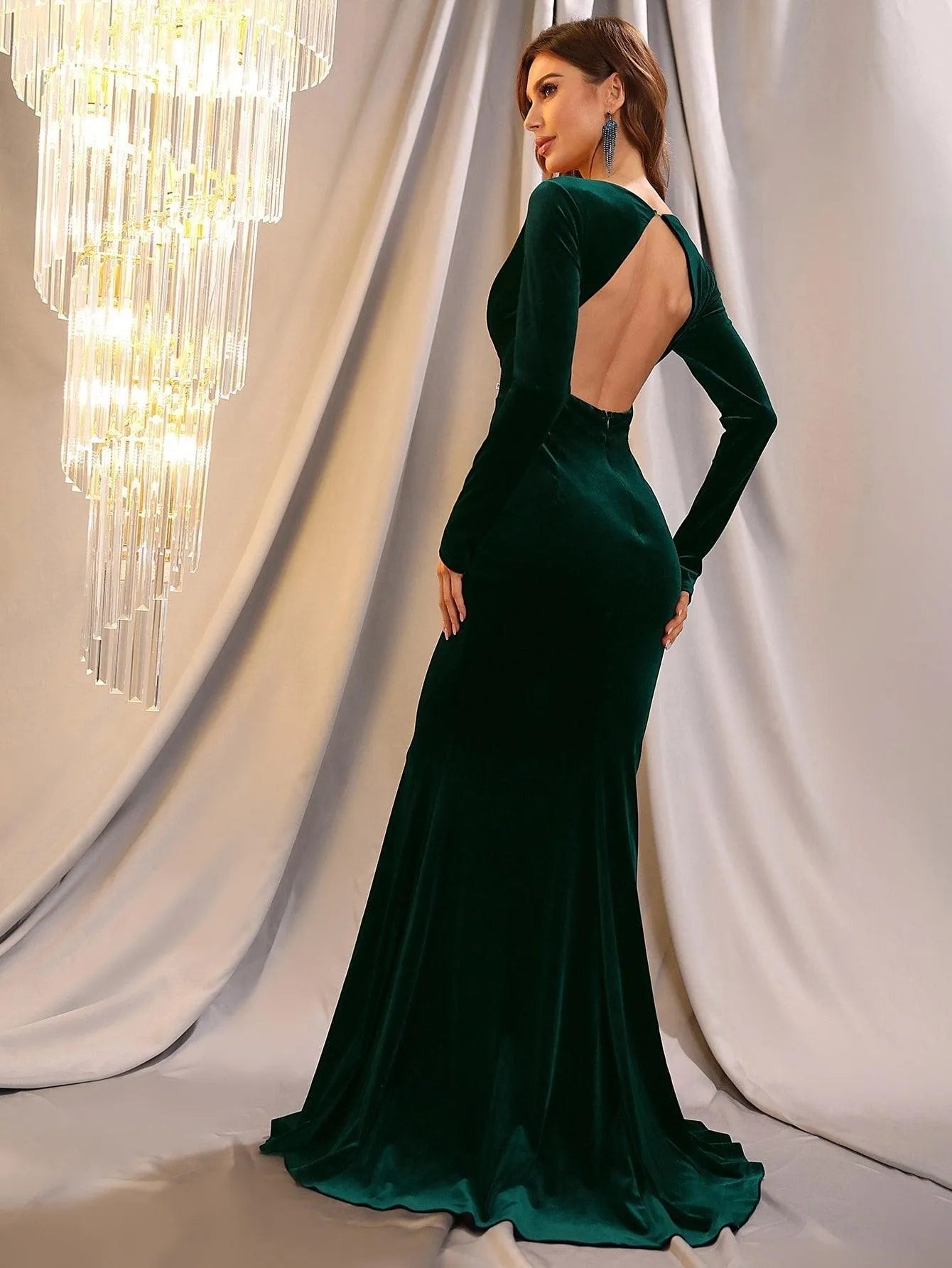 Plunging Neck Backless Mermaid Hem Velvet Dress - Elonnashop